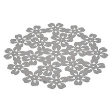 Carica l'immagine nel visualizzatore di Gallery, Sottopentola Metallo (22 x 1 x 22 cm) Fiore - New Shop Generation