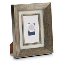 Carica l'immagine nel visualizzatore di Gallery, Cornice Portafoto Dorato (3,5 x 25,5 x 20,5 cm) (10 x 15 cm) - New Shop Generation