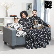 Carica l'immagine nel visualizzatore di Gallery, Coperta con le Maniche per Cani Symbols Snug Snug One Doggy - New Shop Generation