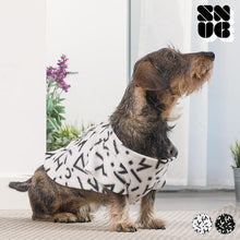 Carica l'immagine nel visualizzatore di Gallery, Coperta con le Maniche per Cani Symbols Snug Snug One Doggy - New Shop Generation