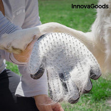 Carica l'immagine nel visualizzatore di Gallery, Guanto per Pettinare e Massaggiare Animali Domestici InnovaGoods - New Shop Generation