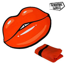 Carica l'immagine nel visualizzatore di Gallery, Telo Mare Bacio Adventure Goods - New Shop Generation