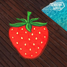 Carica l'immagine nel visualizzatore di Gallery, Telo Mare Fragola Adventure Goods - New Shop Generation