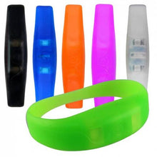 Carica l'immagine nel visualizzatore di Gallery, Braccialetto in Silicone Blink Bandz - New Shop Generation